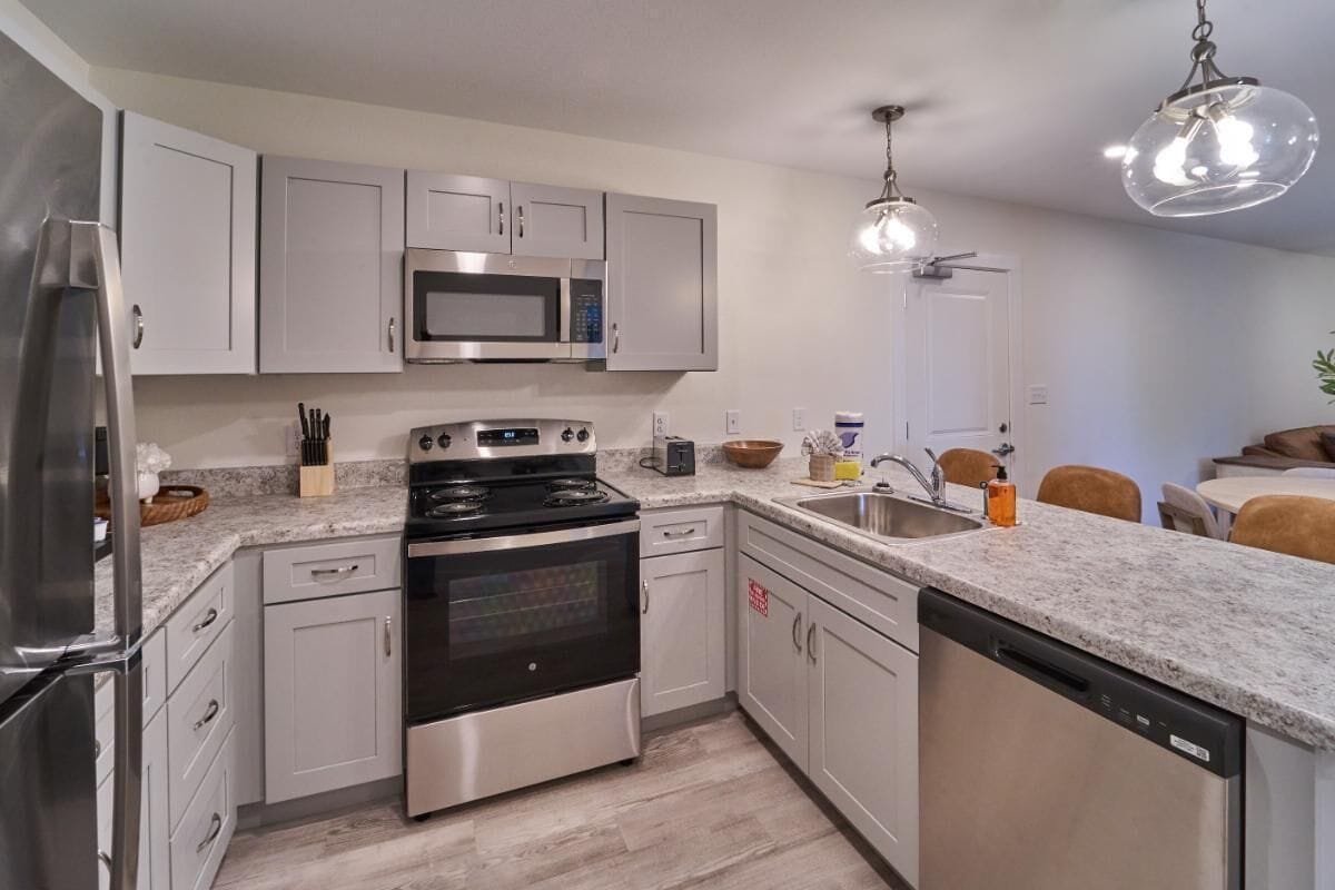 Condo, Multiple Beds (The Ruby 301) | Private kitchen
