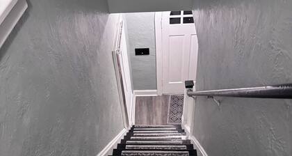 Modern Top Level Escape - Stylish, Clean and Central