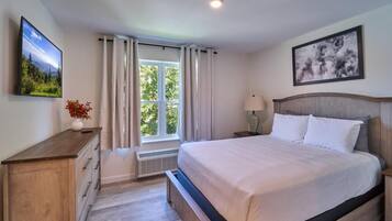 Condo, 1 cama Queen e sofá-cama (The Ruby 305) | 1 quarto