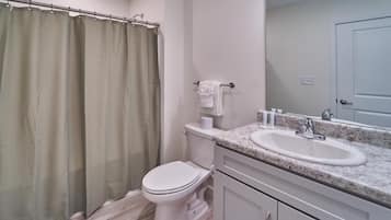 Condo, 1 Queen Bed with Sofa bed (The Ruby 308) | Bathroom