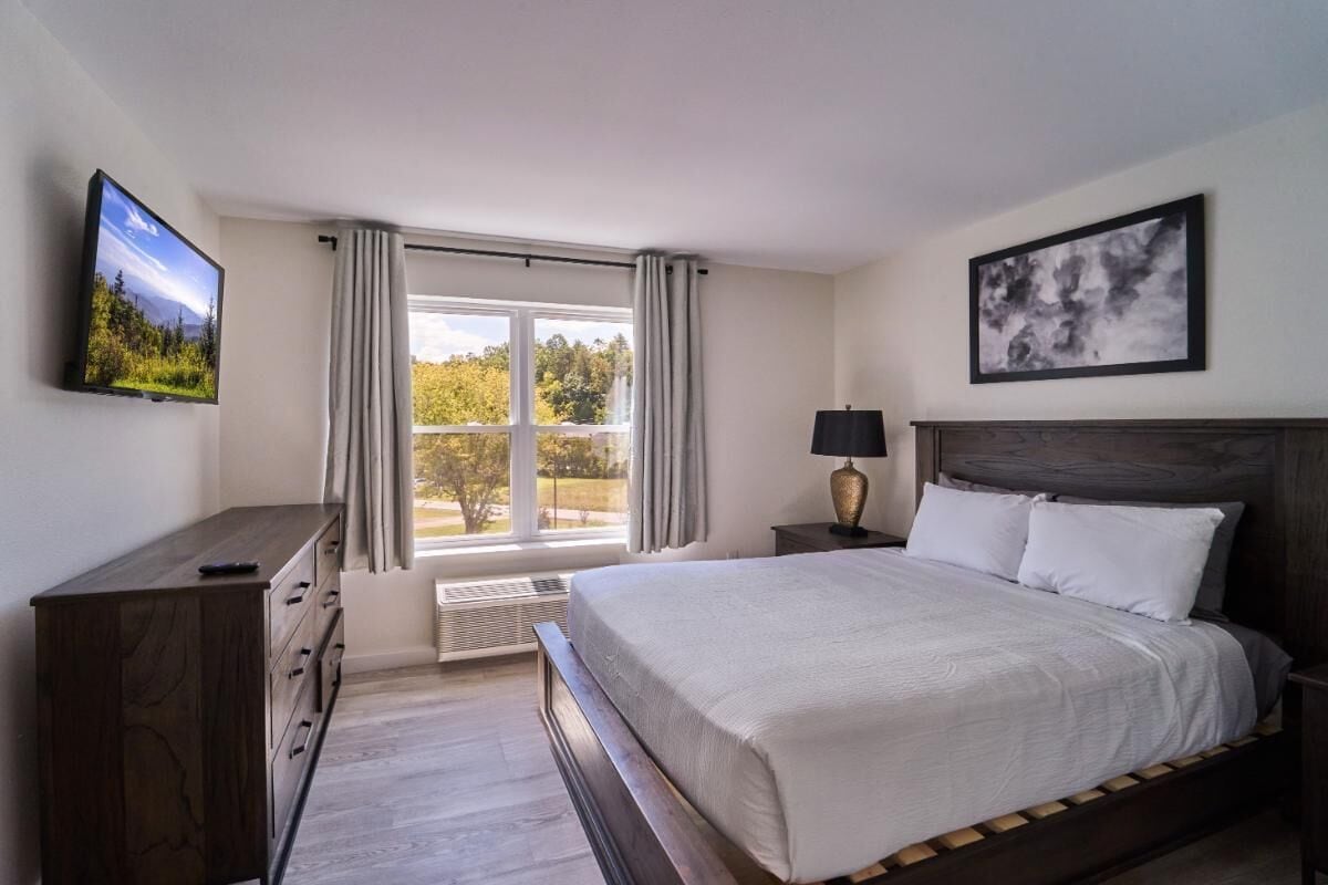 Condo, 1 Queen Bed with Sofa bed (The Ruby 310) | 1 bedroom
