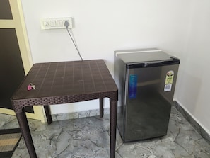 Deluxe Single Room, Balcony | Interior - Eva Rooms 50 mtr From Ashwem Beach (Ashvem)