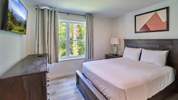 Condo, Multiple Beds (The Ruby 315)