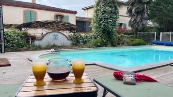 Piscine extérieure, piscine chauffée