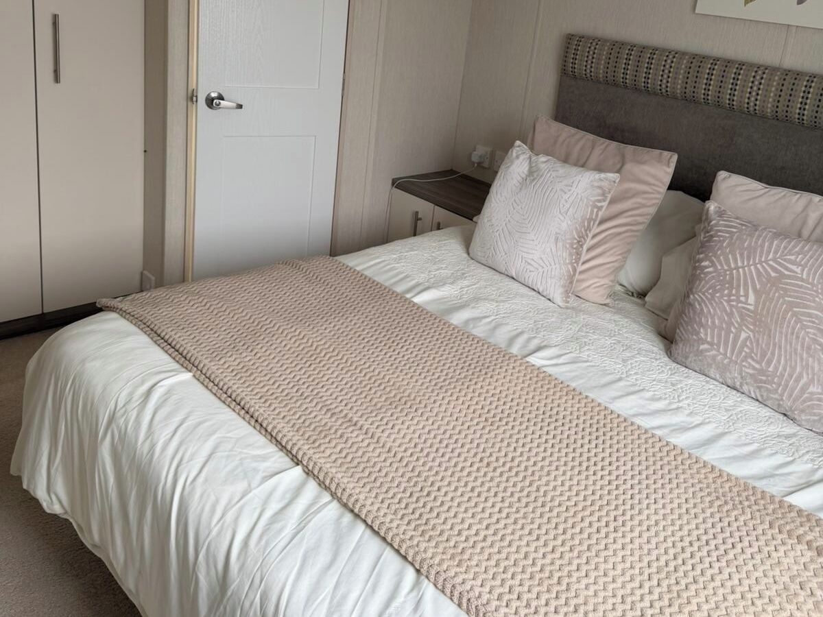 2 chambres, accès au Wi-Fi (inclus), décor unique, ameublement unique