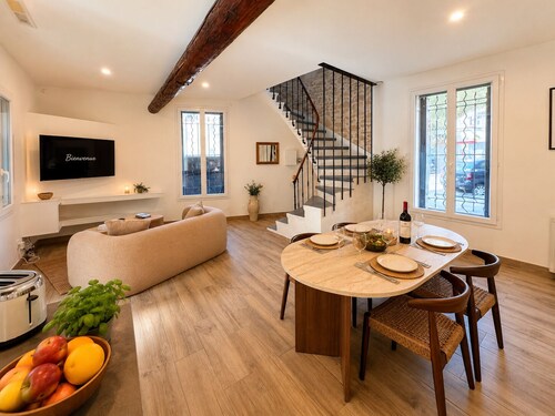La Romaine, 2 guests, city centre, king-size bed