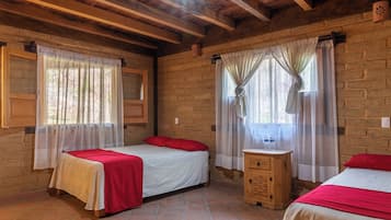 Cabaña básica, vista al jardín | Wifi gratis