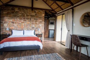 Chalet, vistas a la montaña | Caja fuerte, escritorio, wifi gratis