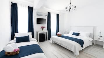 Comfort Triple Room, Sea View | Free WiFi