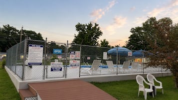 Seasonal outdoor pool