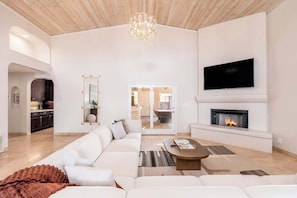 TV, fireplace, offices - WaterSlideResort+Volleyball+Casita+Spa+Playset (Cave Creek)