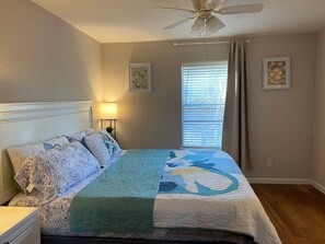 5 bedrooms, iron/ironing board, free WiFi, bed sheets - 5 Bedroom pool house perfect for large gatherings!  Privacy, pool and firepit. (Pensacola)