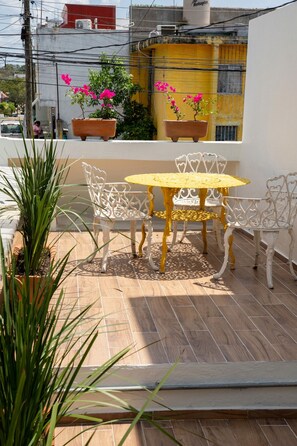 Outdoor dining - Loft: JJ 172-A Whole house: loft in Villahermosa, Mexico (Villahermosa)