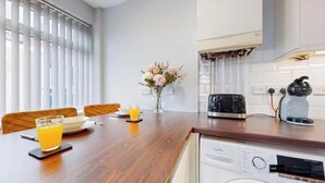 Unclassified image, 2 of 21, button - Affordable Luxury At The Heart Of The City (Cardiff)