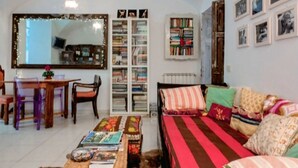Living area - An oasi of freshness in the hot roman summer (ROME)