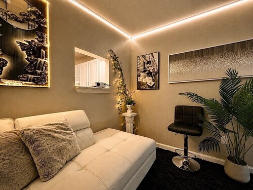 Elite Echelon Suite•Pool•Fireplace
