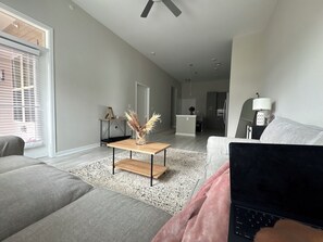Living area - Cozy 1-bedroom apartment in North Hills Raleigh with everything you need (Raleigh)
