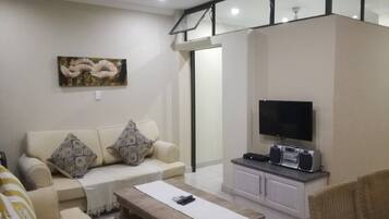 Apartemen, 2 kamar tidur | Ruang keluarga