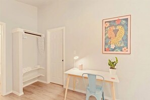 Interior - Serene 4-bedroom house in vibrant Austin (Austin)