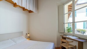 1 bedroom, iron/ironing board, free WiFi, bed sheets - Como Center Apartment Domus, Como, Italy (Como)