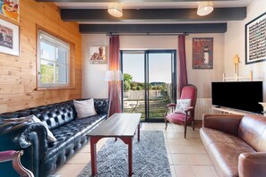 Fernseher, Kamin