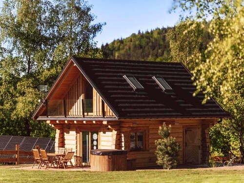Mountain Cottage With Private Hot Tub