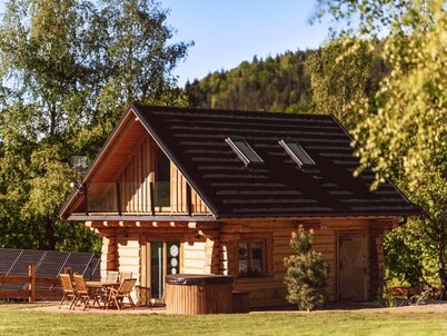 Mountain Cottage With Private Hot Tub