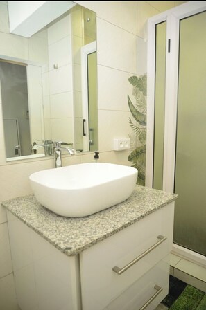 Bathroom - Coco Paradise
Serene, Cozy & Timeless (Flic en Flac)