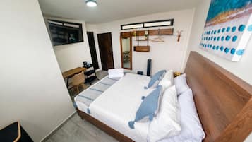 Habitación estándar, para no fumadores | Escritorio, tabla de planchar con plancha y wifi gratis