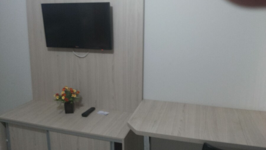 HOTEL BOULEVARD SUITES HOTEL