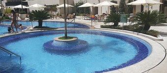 HOTEL BOULEVARD SUITES HOTEL 