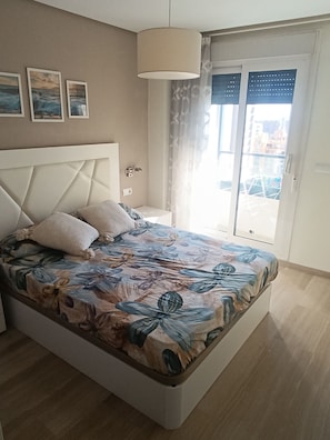 Iron/ironing board, free WiFi, bed sheets, wheelchair access
