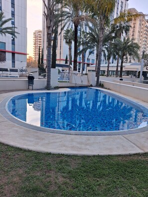 A heated pool - Vrbo Property (València)