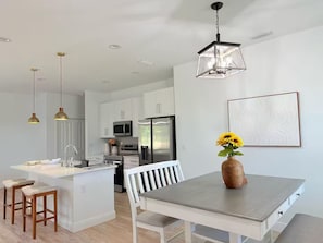 Dining - Spacious 4BR/2BA Retreat in Port Charlotte (Port Charlotte)