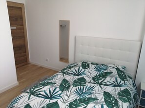 Wifi gratis y ropa de cama