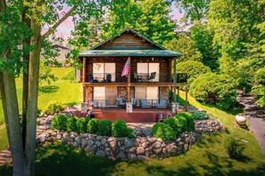 Exterior - Lakeside Log Cabin 
Kayaking, Fishing, Sunsets (Jones)