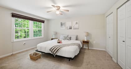 5BR - Sleeps 12 Near DC, MGM, National Harbor, Gaylord, Navy Yard