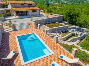 Pool - Rustic Haven Villa (Vrgorac)
