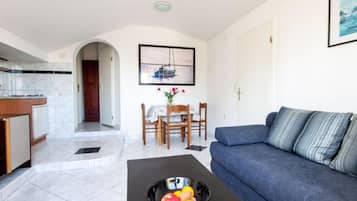 Căn hộ (One Bedroom Apartment with big Balcon) | Nội thất