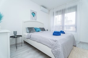 2 bedrooms, iron/ironing board, Internet, bed sheets - Luxy Holló Gozsdu Court Budapest (Budapest)
