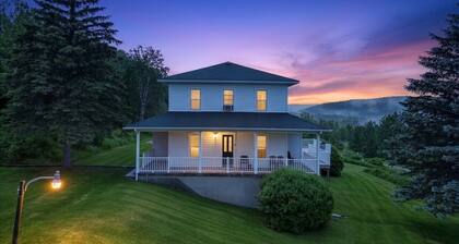 Lakeview Retreat w Deck & Fire Pit