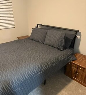 Room - Downtown Indy Spa Retreat (Indianapolis)