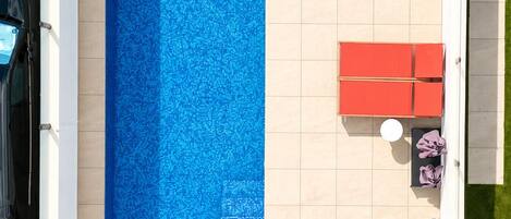 Piscine extérieure, piscine chauffée