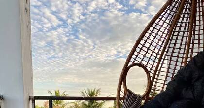 3BR ensuite w/pool near beach