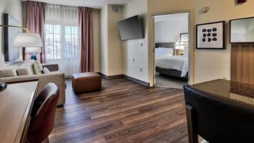Desk, iron/ironing board, free WiFi, bed sheets