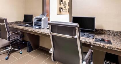 Comfort Suites