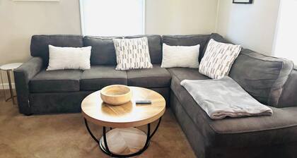 Cozy Comfy Pet Friendly House in a Quiet Neighborhood