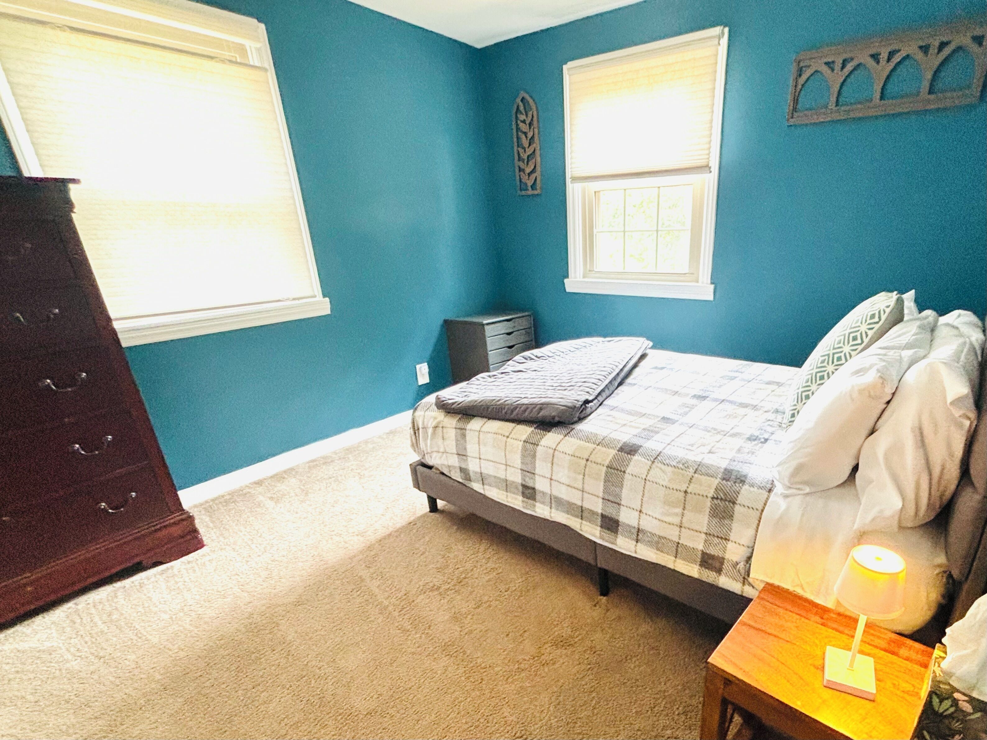 2 bedrooms, iron/ironing board, WiFi (free), bed sheets