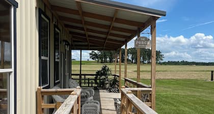 Peaceful country property in Canton. Located 4 miles from 1st Monday east gate