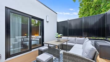 Studio (1 Bedroom) | Interior